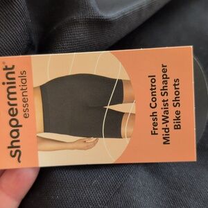 Shapermint Classic Black Shapewear Shorts NWT